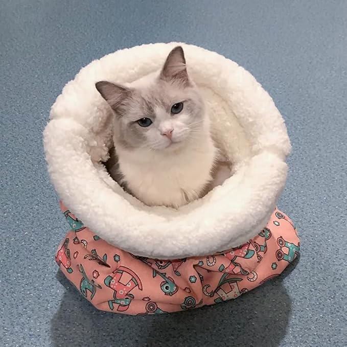 Acogedora cama-saco de dormir para gatos