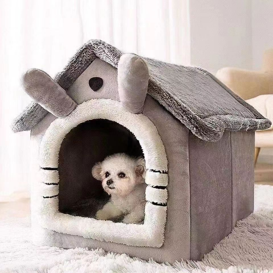 Acogedora casita de felpa para gatos