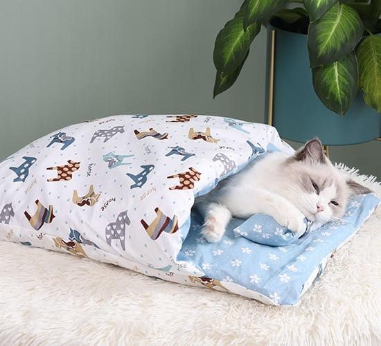Saco de dormir « Patitas acogedoras» para gatos – KuschelBag